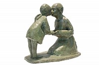 small kiss bronze h 41cm 2